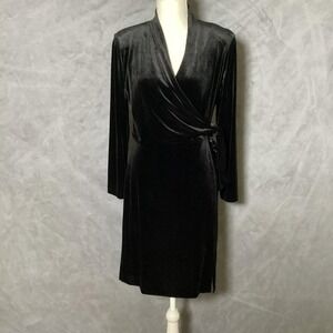 KS Petite 8P Black Velvet Wrap Dress With Shoulder Pads Glam Chic Knee Length